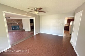 1342 Heathcliff Dr in Memphis, TN - Building Photo - Building Photo