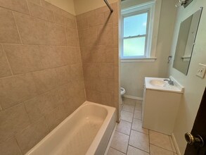 2565 Orland Ave-Unit -1 in Cincinnati, OH - Building Photo - Building Photo