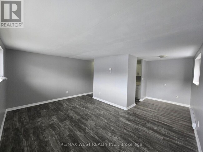 80 William St W in Oshawa, ON - Building Photo - Building Photo