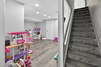 285 Longwood Dr in Englishtown, NJ - Building Photo - Building Photo