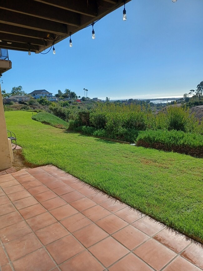 3664 Clairemont Dr, Unit 1C in San Diego, CA - Building Photo - Building Photo