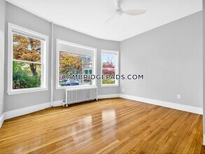 1578 Cambridge St, Unit 1576-3F in Cambridge, MA - Building Photo - Building Photo