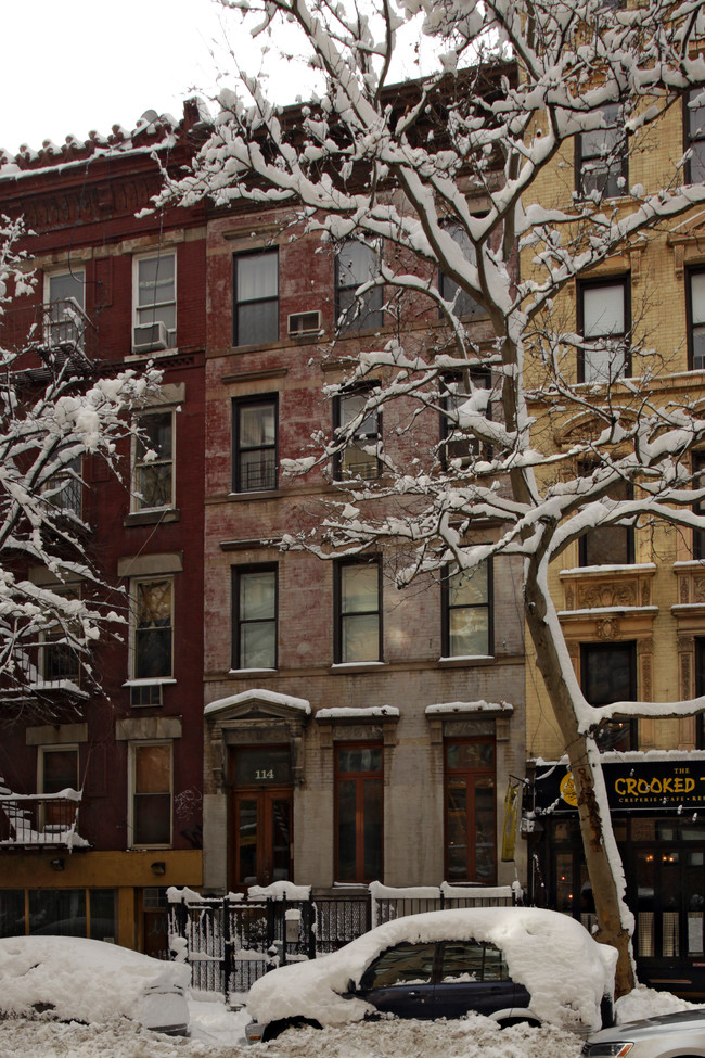 114 St Marks Pl in New York, NY - Foto de edificio - Building Photo