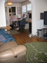 94 Beechcroft St, Unit A in Boston, MA - Building Photo