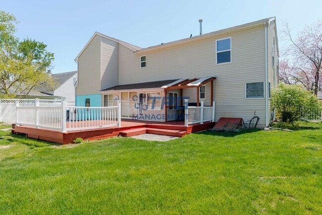 property at 8 Windsor Dr