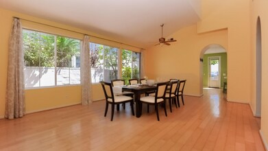 10975 Vereda Sol Del Dios in San Diego, CA - Building Photo - Building Photo