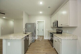 7 Lemon Wy in Phenix City, AL - Building Photo - Building Photo