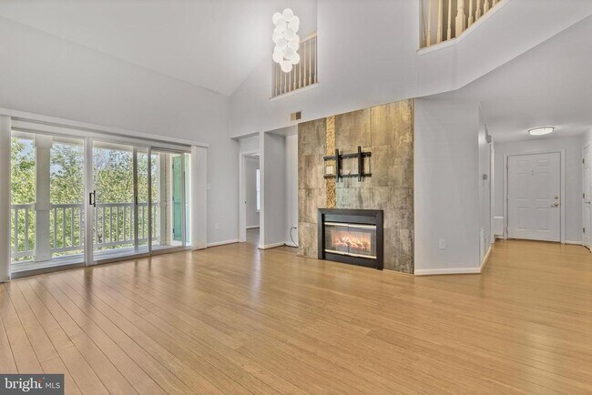 13107 Millhaven Pl-Unit -6-D in Germantown, MD - Building Photo - Building Photo