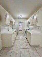 950 Biarritz Dr in Miami Beach, FL - Building Photo - Building Photo