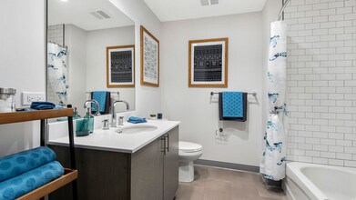 3801 N Fremont St in Chicago, IL - Foto de edificio - Building Photo