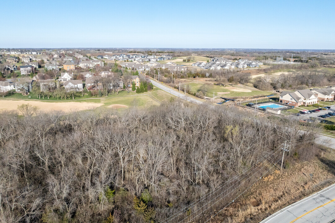 Hidden Creek Reserve Townhomes in Shawnee, KS - Building Photo