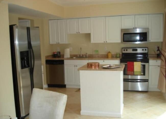 13073 Open Hearth Way in Germantown, MD - Building Photo - Building Photo