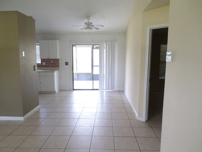 658 Dromedary Ct in Kissimmee, FL - Building Photo - Building Photo