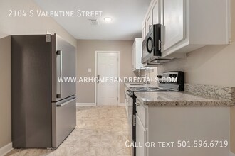 2104 S Valentine St in Little Rock, AR - Building Photo - Building Photo