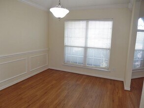 2717 Creek Valley Dr in Garland, TX - Building Photo - Building Photo