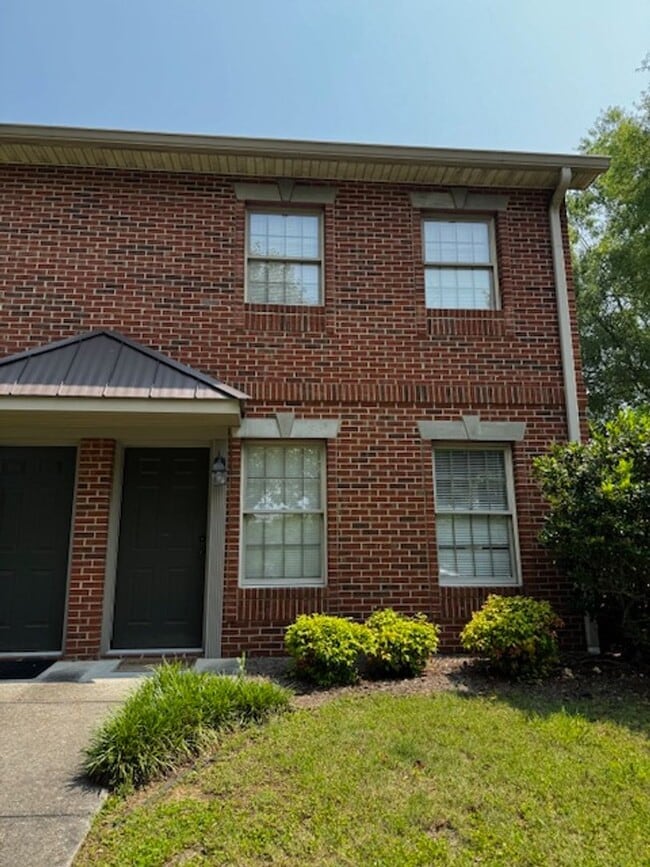 property at 4135 Peerless Rd NW