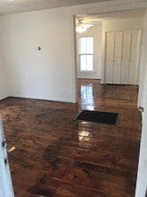 208 E L St in McCook, NE - Building Photo - Building Photo
