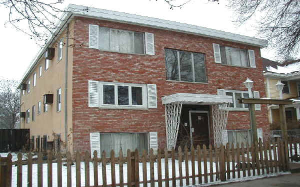 2625 18th Ave S in Minneapolis, MN - Building Photo - Building Photo
