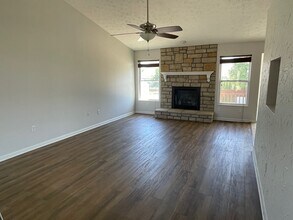 5022 Dayflower Dr in Tipp City, OH - Building Photo - Building Photo