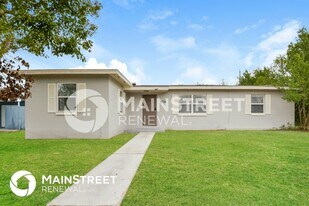 878 Crawford St in Deltona, FL - Building Photo