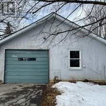 46 Gilbert St in Belleville, ON - Building Photo - Building Photo