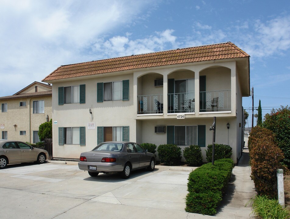 4726 30th St in San Diego, CA - Foto de edificio