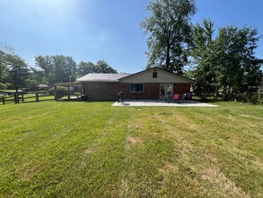 4467 Glendale Dr in Batavia, OH - Building Photo - Building Photo