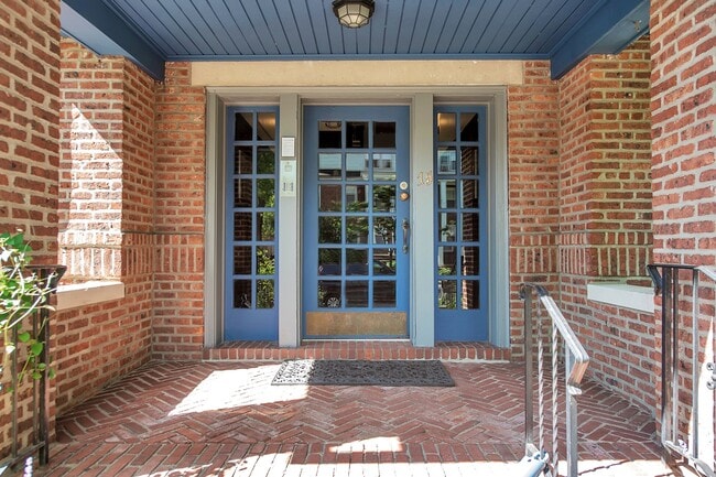 15 The Crescent in Montclair, NJ - Foto de edificio - Building Photo