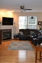 2990 Peachtree Cir in Aurora, IL - Building Photo - Building Photo