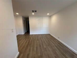 2308 Jackson St in Hollywood, FL - Building Photo - Building Photo