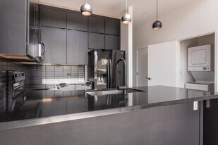 The Lofts on 7th in Phoenix, AZ - Building Photo