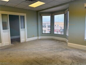 158 N Broadway St in New Philadelphia, OH - Building Photo - Building Photo