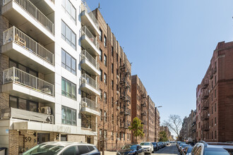 55 E 21st St in Brooklyn, NY - Foto de edificio - Building Photo