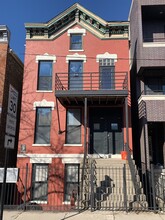 1246 N Cleaver St in Chicago, IL - Building Photo - Building Photo