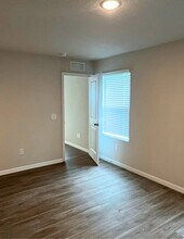 4243 Spring Park Rd in Jacksonville, FL - Building Photo - Building Photo