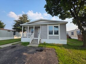 9 Eagle Vista Ln in Orion Township, MI - Building Photo - Building Photo