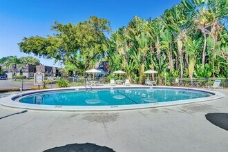 3101 Oakland Shores Dr in Oakland Park, FL - Building Photo - Building Photo