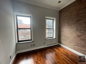Orchard Street, Unit 16 in New York, NY - Foto de edificio - Building Photo
