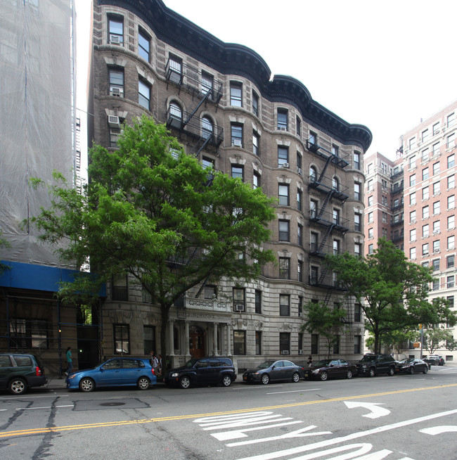 935 West End Ave in New York, NY - Foto de edificio - Building Photo