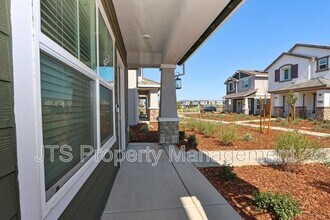 4256 Aura Way in Rancho Cordova, CA - Building Photo - Building Photo