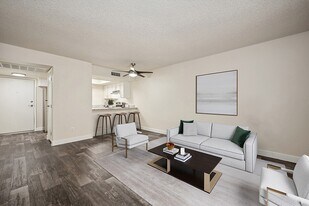 Butler Ridge in Glendale, AZ - Building Photo