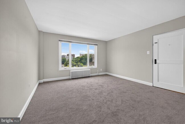 property at 1410 N Quinn St
