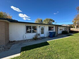 903 W Delaware Ave in Nampa, ID - Building Photo
