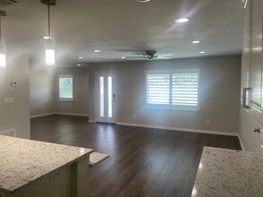1409 N Blair St in Belton, TX - Building Photo - Building Photo