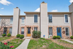 6700 Richardson Rd in Houston, TX - Building Photo