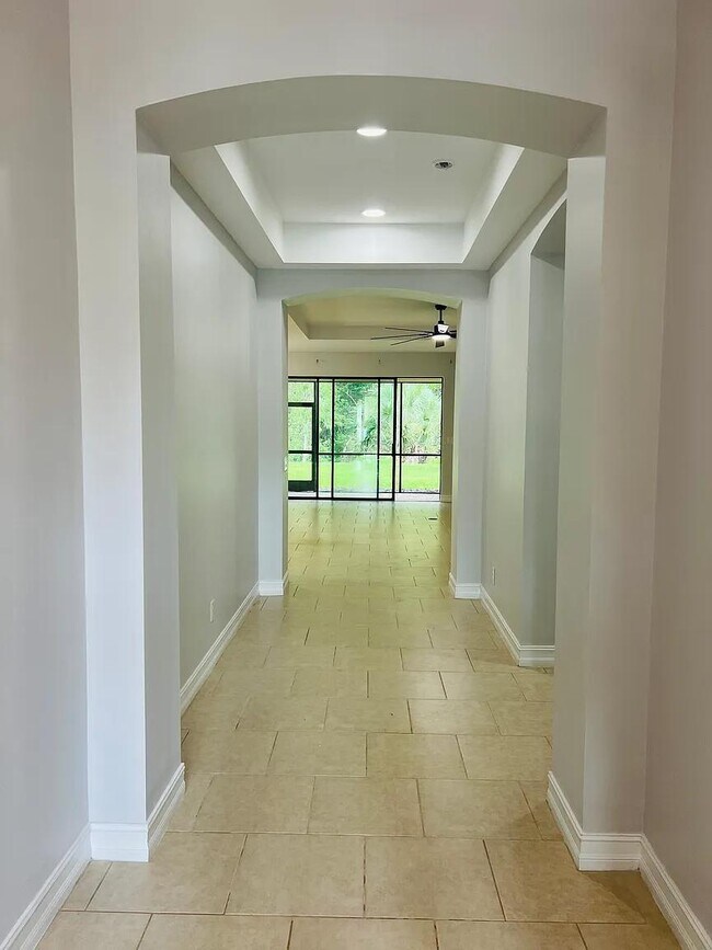 14354 Tuscany Pointe Trl in Naples, FL - Building Photo - Building Photo