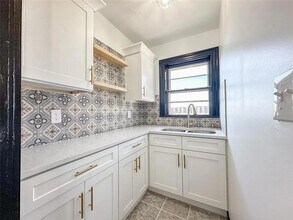 48 Waltham St in Pawtucket, RI - Building Photo - Building Photo