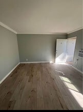 20033 Saticoy St in Los Angeles, CA - Building Photo - Building Photo