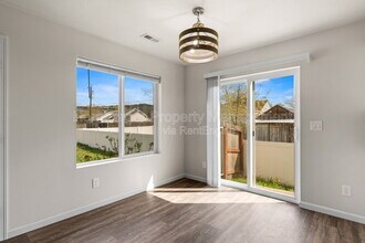 14420 E Heroy Ln in Spokane Valley, WA - Building Photo - Building Photo