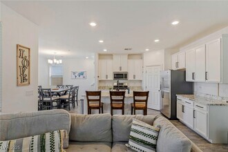 976 Bluebell Brook St in Henderson, NV - Building Photo - Building Photo